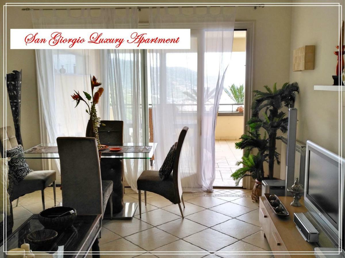 San Giorgio Luxury Apartment Taormina-Panoramic Pool & Parking Space Exterior foto